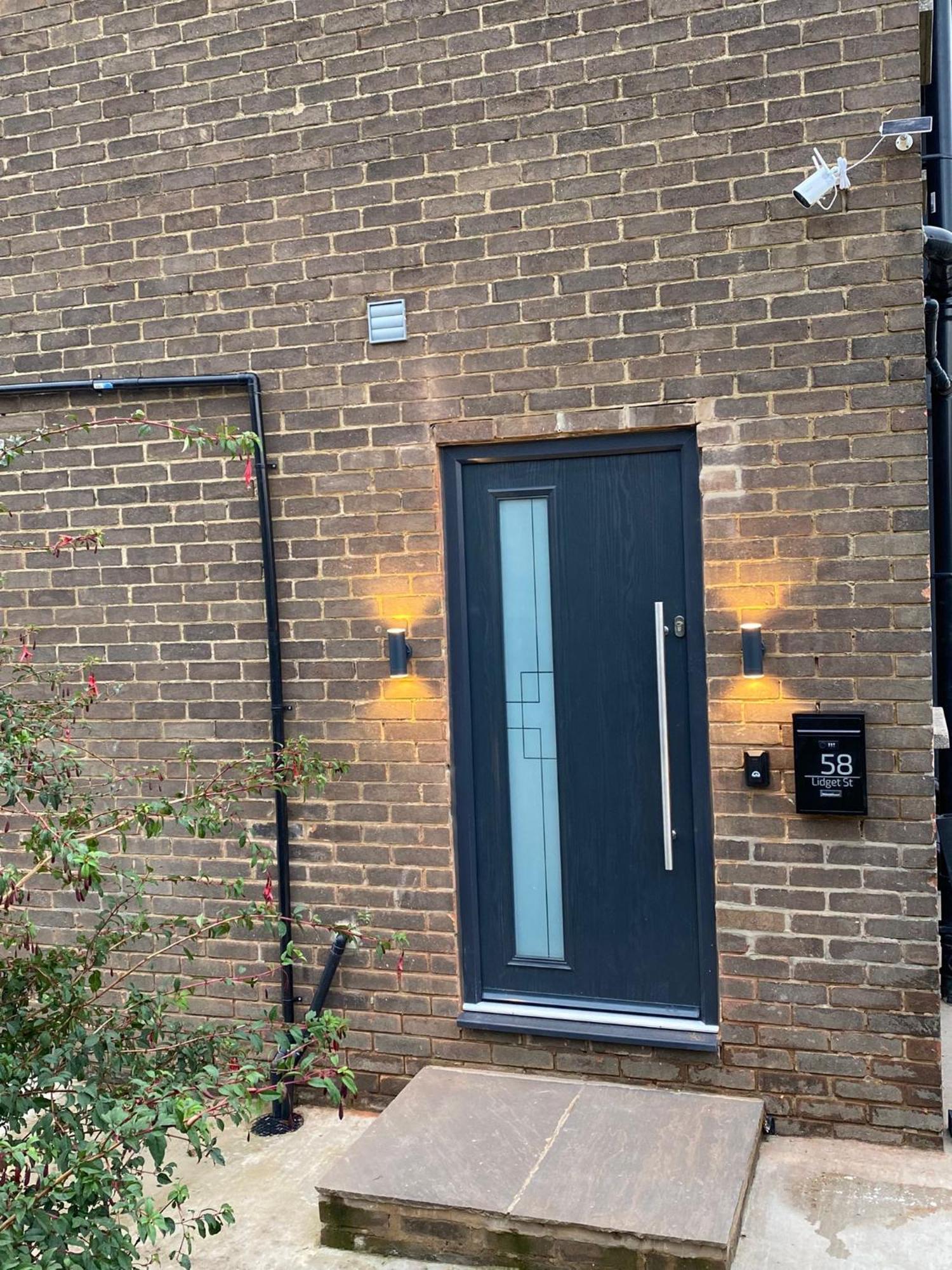 Apartment Luxury 2-bed Lindley *